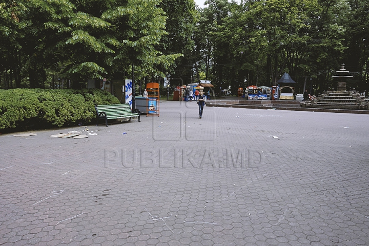 Cum arată Parcul Central din Chişinău după Ziua Copiilor (GALERIE FOTO)