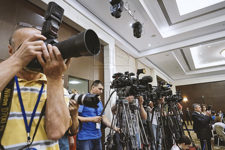 FOTO REPORT din spatele vizitei preşedintelui Comisiei Europene, Jose Manuel Barroso. Detalii care nu le vezi la TV