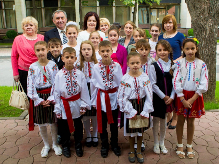 Copii din Transnistria, în vizită la preşedintele Nicolae Timofti (FOTO)