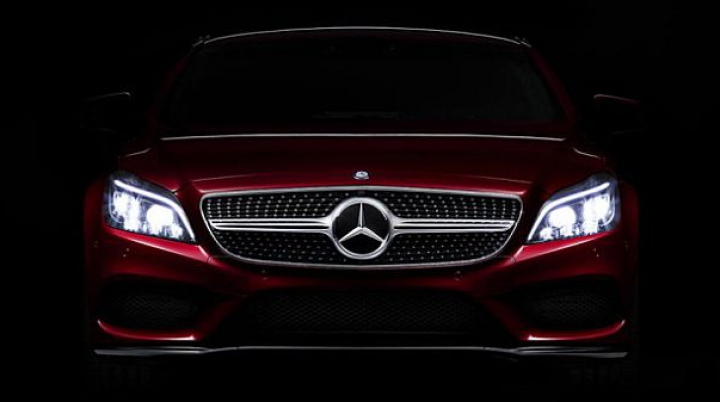 Mercedes-Benz introduce un nou sistem de faruri LED