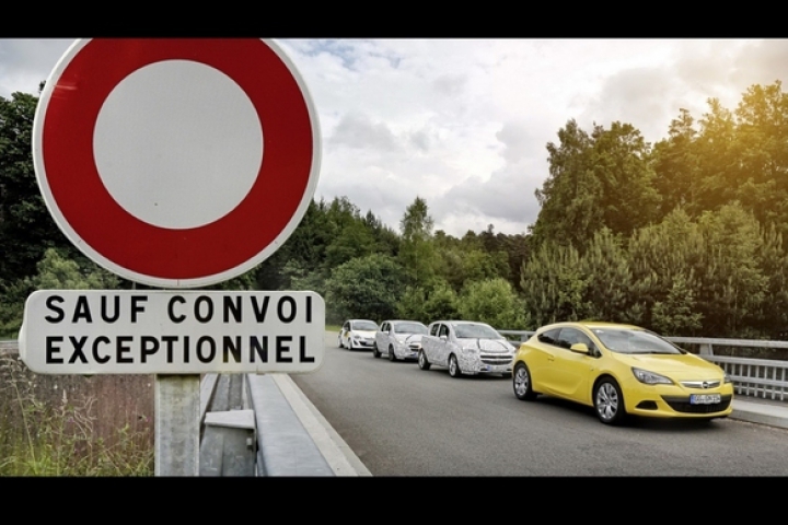 Primele imagini cu noua generaţie Opel Corsa (FOTO)