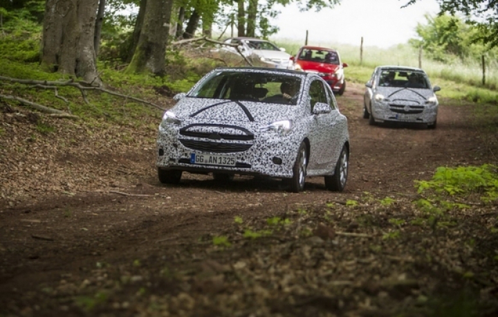 Primele imagini cu noua generaţie Opel Corsa (FOTO)