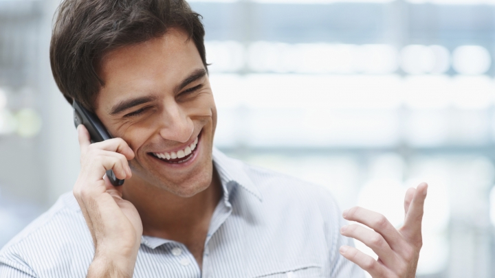 Transformau apelurile internaţionale, în naţionale. Cinci tineri au fost arestaţi pentru fraude informatice