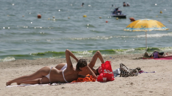 Apariţie uimitoare pe litoralul Mării Negre. Turiştii care făceau plajă au rămas cu gura căscată (FOTO)