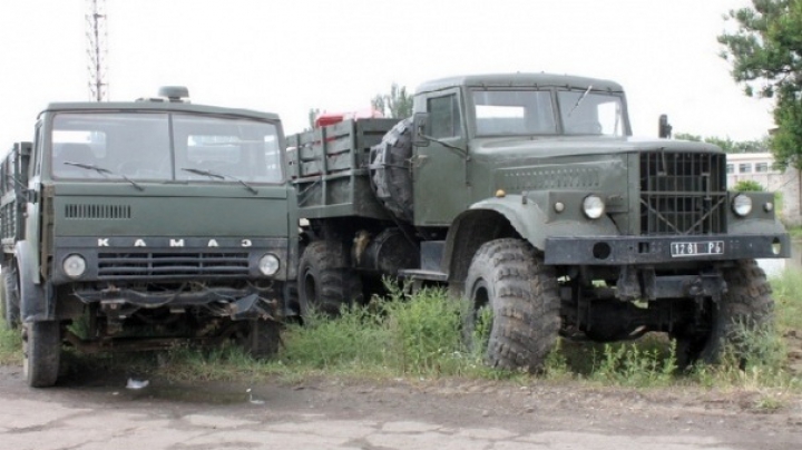 Ucrainenii şi-au pus mâinile în cap! Nu le-a venit să creadă cum arată tehnica militară returnată de ruşi din Crimeea (FOTO)