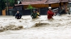 ''Nu mai avem nimic în casă''. Mai multe localităţi din România au fost măturate de puhoaie (VIDEO)