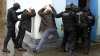 (FOTO) Planuri date peste cap! Securiştii ucraineni au reţinut câteva persoane care vroiau să facă dezordini în masă la Odesa