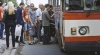 Haos în Capitală. Şoferii de microbuze nu încetinesc protestele, iar călătorii sunt nemulţumiţi de aglomeraţia din trafic
