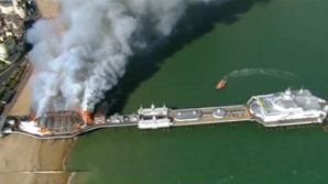 Incendiu în Marea Britanie. Un ponton din epoca victoriană ar putea fi distrus