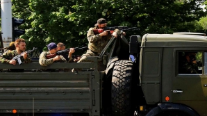 Operaţiunea antitero din estul Ucrainei e în toi. Separatiştii atacă punctele de control ale armatei ucrainene