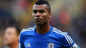  Ashley Cole a semnat un contract cu gruparea AS Roma
