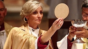 Reformă istorică în Biserica Anglicană. Sinodul General reunit la New York a permis femeilor să devină episcopi