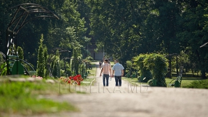 Începem săptămâna cu soare, cer senin şi vânt domol 