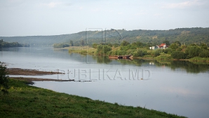 Au construit poduri pentru a uni cele două maluri ale Nistrului DETALII