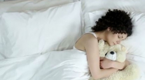 O voce inedită pentru Moldova! Interpreta Curly a lansat o piesă nouă 