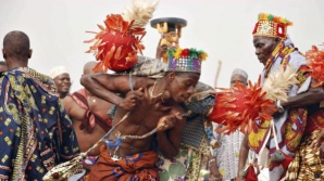 Festival misterios în Haiti. Cum scapă de păcate practicanţii cultului voodoo