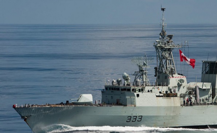 Canada a trimis o fregată militară în ajutorul forţelor NATO din Marea Mediterană la frontieră cu Ucraina (FOTO)