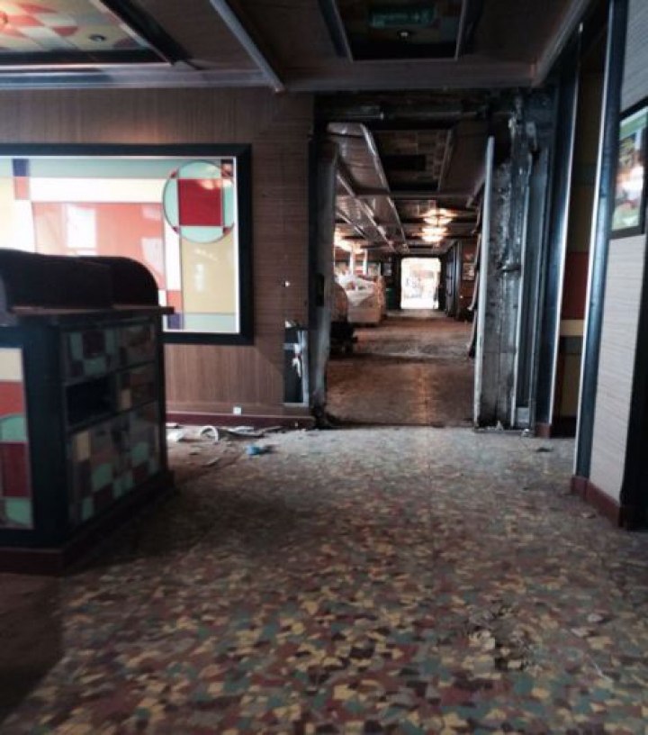 Cum arată Costa Concordia la interior după doi ani de la naufragiu. Operaţiunea de tractare a navei e în toi (GALERIE FOTO)