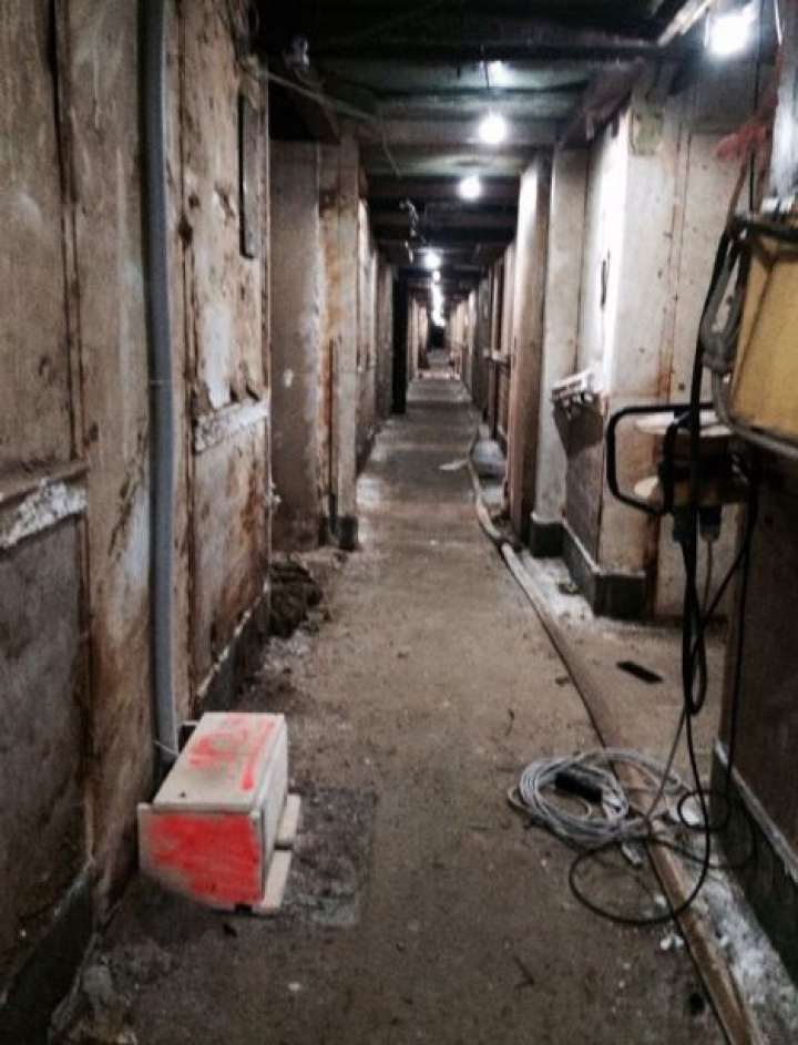 Cum arată Costa Concordia la interior după doi ani de la naufragiu. Operaţiunea de tractare a navei e în toi (GALERIE FOTO)