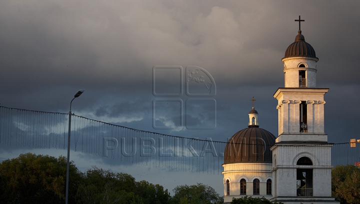 FOTOGRAFII INEDITE cu cele mai tari fulgere surprinse vreodată 