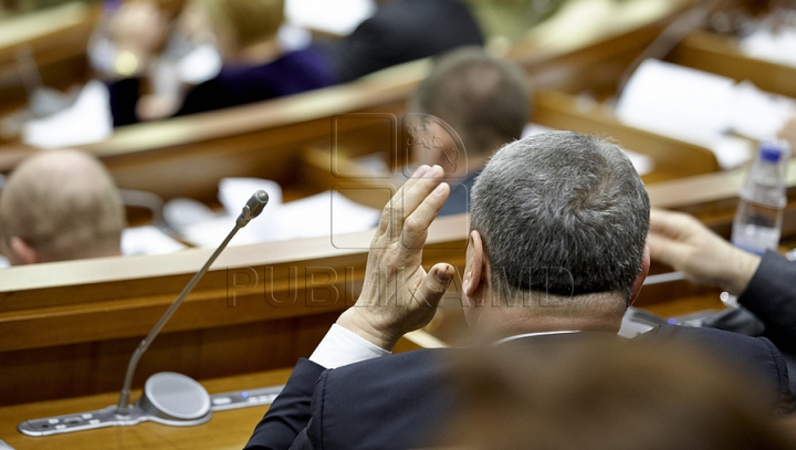 (FOTO) Un viceministru al Economiei a devenit parlamentar în fracţiunea PD 