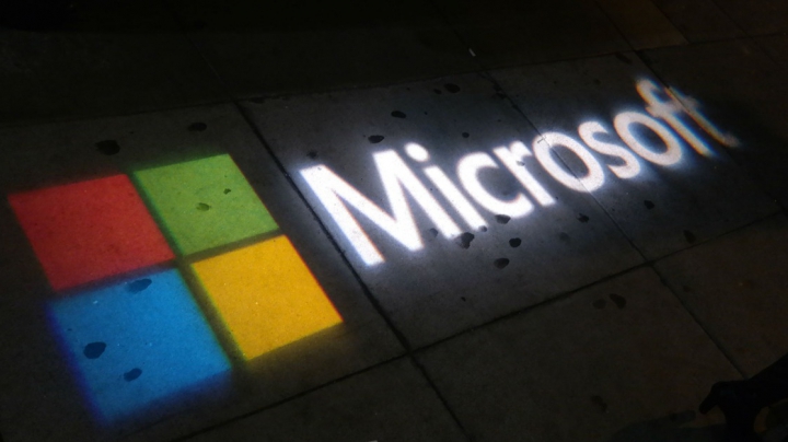 Record istoric de CONCEDIERI. Microsoft desfiinţează 18 000 de locuri de muncă 