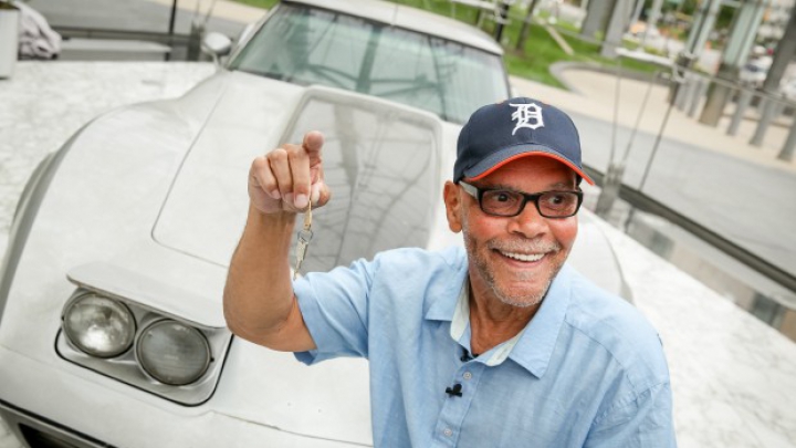 Povestea IMPRESIONANTĂ a unui pensionar american. Şi-a primit Chevrolet Corvette-ul furat după 33 de ani