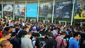 Cel mai mare târg de jocuri video din lume s-a deschis pentru public. Mii de fani au stat ore în şir la coadă