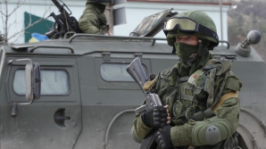 Rusia a concentrat peste 30.000 de militari şi 160 de tancuri la frontiera cu Ucraina