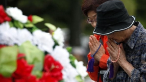  Japonia îşi plânge morţii în urma atacului atomic de la Nagasaki