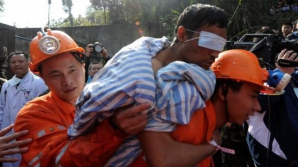 Operaţiune de salvare în China! Nouă muncitori au fost scoşi la suprafaţă după ce au fost blocaţi într-o mină inundată