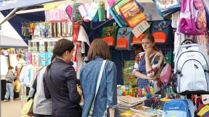 Pregătirile pentru şcoală fac găuri în buzunare. Rechizitele s-au scumpit în prag de 1 septembrie 