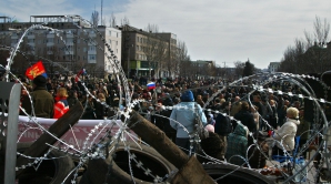 Ostaşii ucraineni strâng cercul în jurul Doneţkului