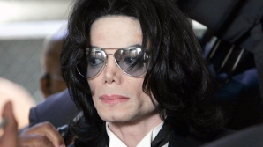 Michael Jackson este acuzat că ar fi abuzat sexual un copil de 10 ani