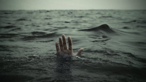 Canicula face victime! Trei persoane s-au înecat în lacurile din ţară