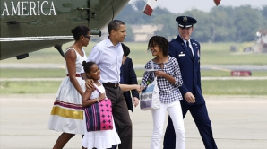 Preşedintele american este nevoit să-şi întrerupă vacanţa. Se întâmplă deja al treilea an la rând