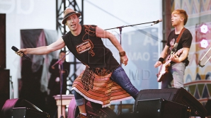 EXCLUSIV! Vezi aici MEGACONCERTUL integral susţinut de Zdob şi Zdub la Vatra (VIDEO)