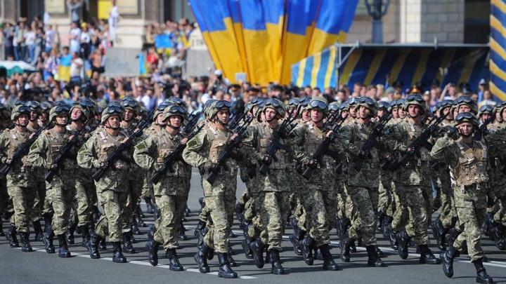 Ucraina la 23 de ani. Ziua Independenţei marcată cu paradă militară la Kiev (FOTO)