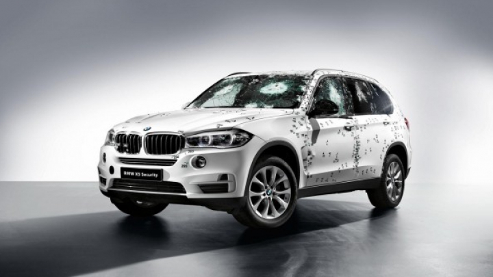 BMW va prezenta la Moscova varianta blindata a SUV-ului X5