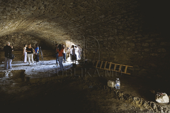 A fost dat startul lucrărilor pentru reconstruirea Casei domneşti a voievodului Alexandru Lăpuşneanu (GALERIE FOTO)