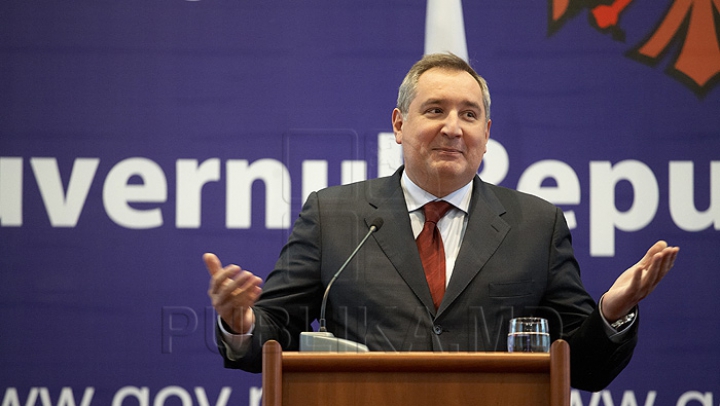 Rogozin îl ia peste picior pe Ponta. Cum a râs oficialul rus de premierul român, avionul căruia a primit interdicție de a survola Rusia