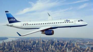 Momente de groază pentru pasagerii unui avion. Piloţii au aterizat de urgenţă 