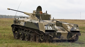 RĂZBOI în Ucraina: Forţele guvernamentale anunţă că au distrus un blindat, iar cinci soldaţi ruşi au murit (VIDEO)