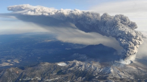Erupţie vulcanică în Japonia: Mai multe persoane au fost rănite