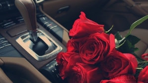 Trandafiri în Mercedes. Aducea flori de contrabandă din regiunea transnistreană, dar a fost prins (VIDEO)