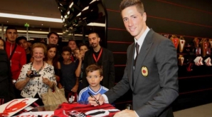 AC Milan l-a prezentat oficial pe Fernando Torres. ''Am nevoie de o astfel de provocare''
