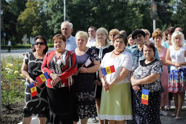 Deputaţii, mai aproape de oameni. Parlamentul a deschis un nou oficiu teritorial de informare la Edineţ (FOTO)