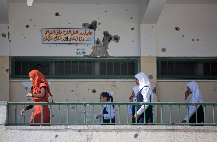 Copiii din Gaza s-au întors la şcoală după 50 de zile de război. Cum arată instituţiile după bombardamente (FOTO/VIDEO)