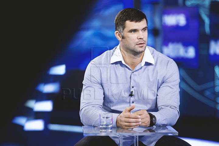 Apariție de marcă la Publika TV. Remy Bonjasky și Daniel Ghiță, doi dintre cei mai MARI luptători de K1 din istorie, invitați la Publika News