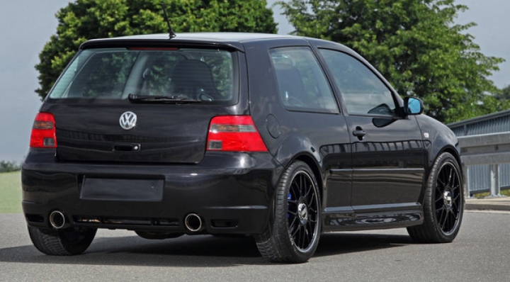 Tuning extrem: 650 de cai putere pentru un Volkswagen Golf 4 (FOTO)